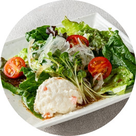 普通の野菜サラダ